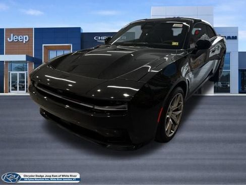 New 2025 Dodge Charger R/T Scat Pack w/ Track Pack image 1