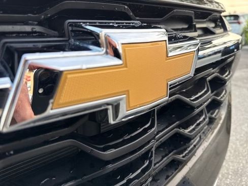 Certified 2024 Chevrolet Trax LT w/ Sunroof Package image 34