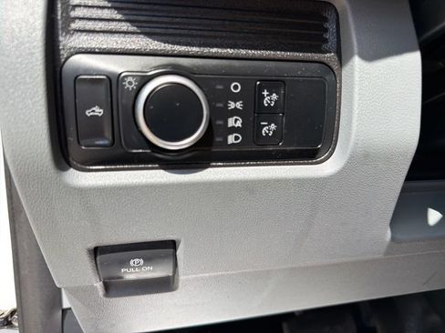 Used 2024 Ford F250 XL AWD/4WD image 20