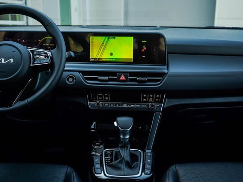 New 2026 Kia Seltos EX image 17