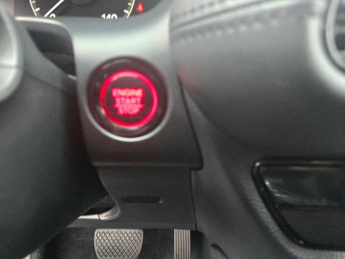 Certified 2025 Honda HR-V LX image 17