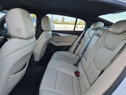 Certified 2022 Cadillac CT5 Luxury image 21