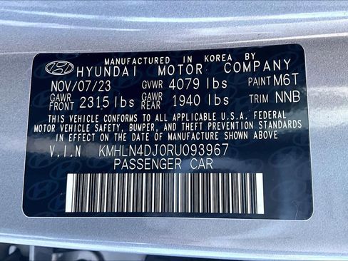 Used 2024 Hyundai Elantra Limited image 37