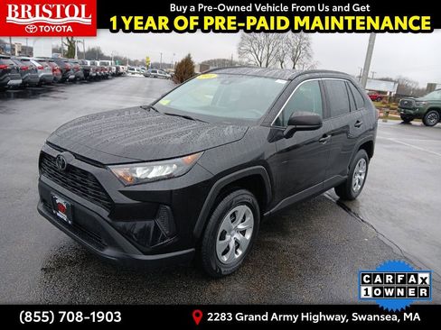 Used 2021 Toyota RAV4 LE image 3