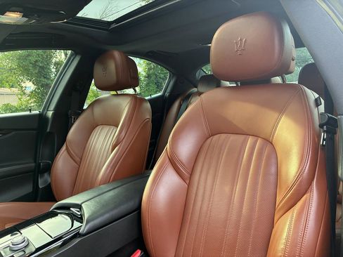 Used 2017 Maserati Ghibli S RWD image 13