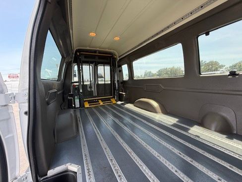 Used 2014 Ford E-250 and Econoline 250 Extended w/ Power Group image 20