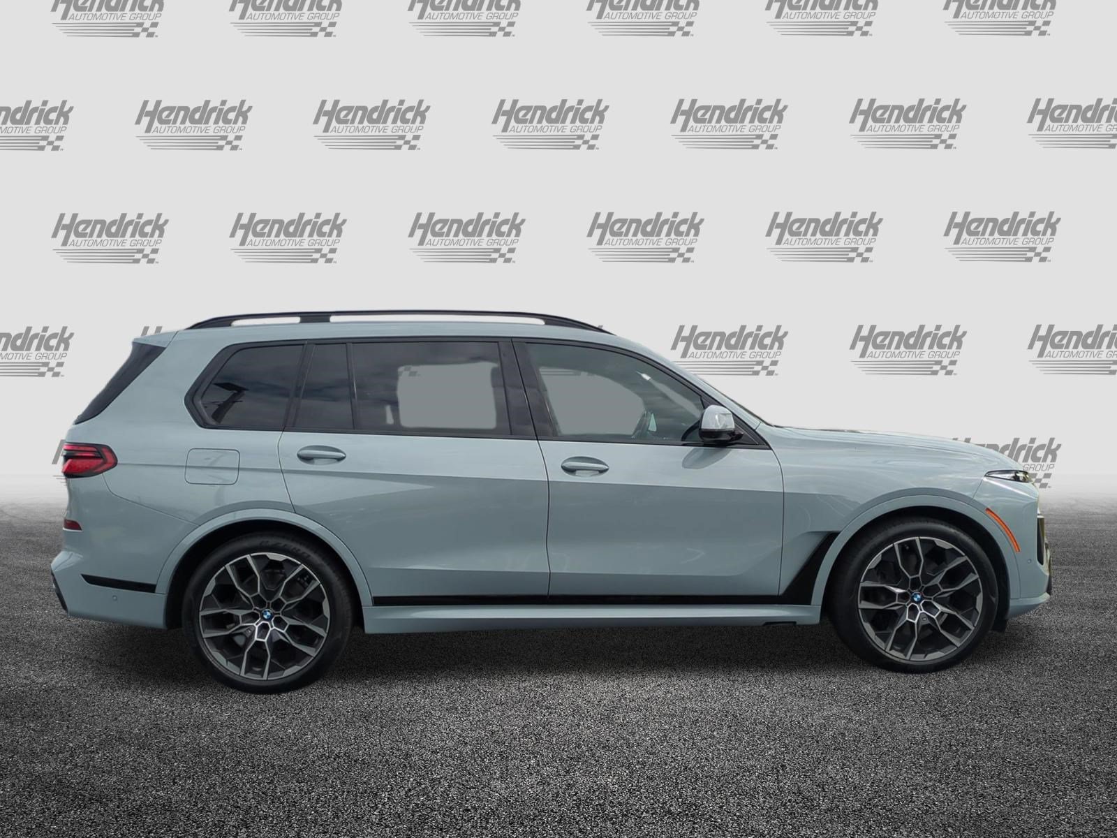 Certified 2026 BMW X7 xDrive40i w/ M Sport Package AWD/4WD image 11