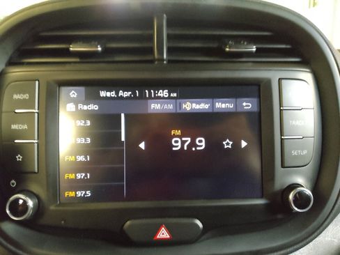 Used 2025 Kia Soul LX w/ LX Technology Package image 25