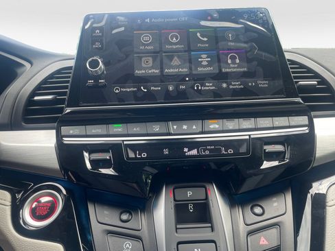 New 2026 Honda Odyssey Touring image 17