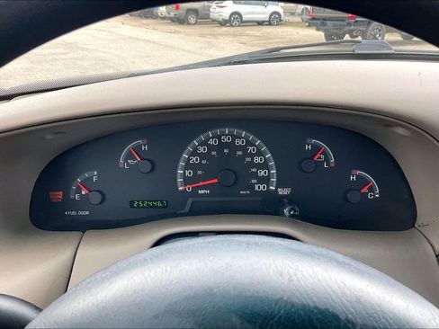 Used 2001 Ford F150 XL AWD/4WD image 10