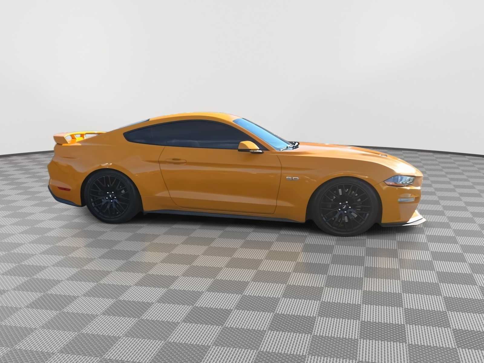 Used 2019 Ford Mustang GT Premium w/ GT Performance Package RWD image 9