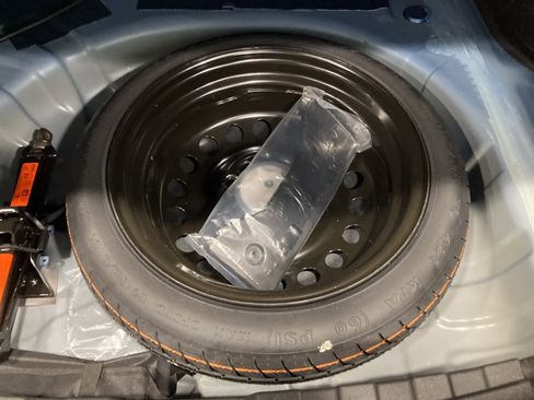 Used 2025 Nissan Sentra SV image 28