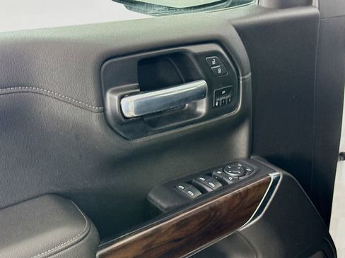Used 2021 GMC Sierra 1500 SLT w/ SLT Convenience Package image 18