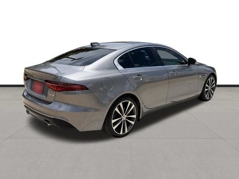 Used 2020 Jaguar XE S RWD image 5