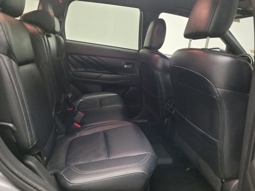 Used 2022 Mitsubishi Outlander SEL AWD/4WD image 19