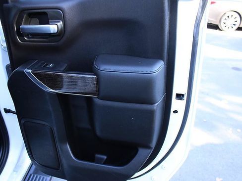 Used 2020 GMC Sierra 1500 Elevation RWD image 14