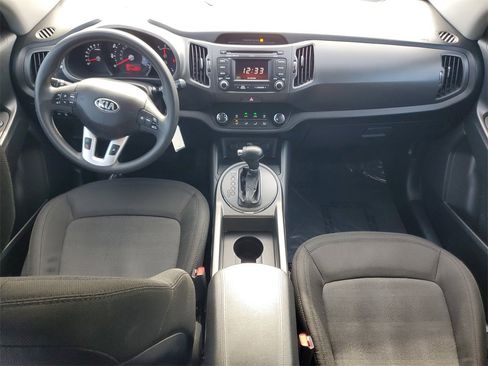 Used 2013 Kia Sportage LX w/ Convenience Pkg image 12