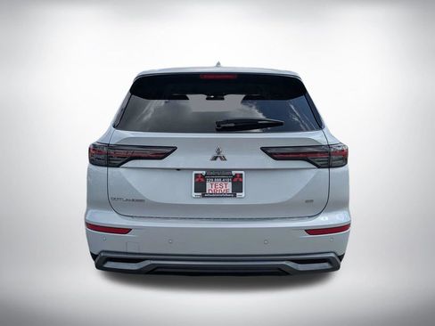 New 2026 Mitsubishi Outlander SE FWD image 4