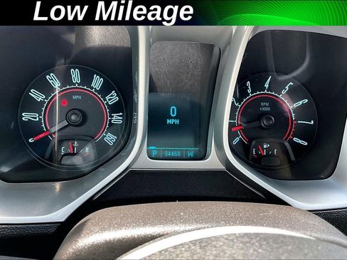 Used 2010 Chevrolet Camaro LT w/ LPO, Ground Effects Package RWD image 2