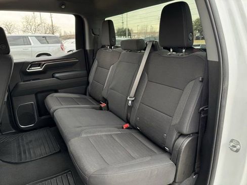 Used 2025 Chevrolet Silverado 1500 LT image 27