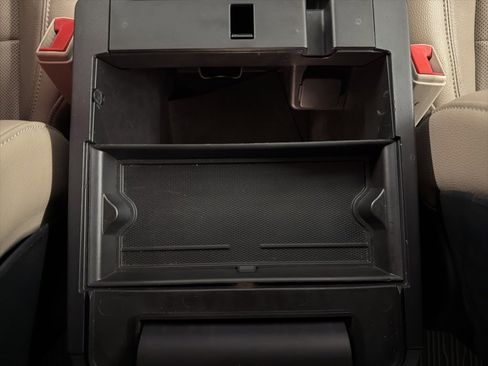 Used 2020 Ford Explorer Limited image 20