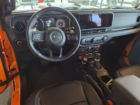 Used 2025 Jeep Wrangler Rubicon 392 image 10