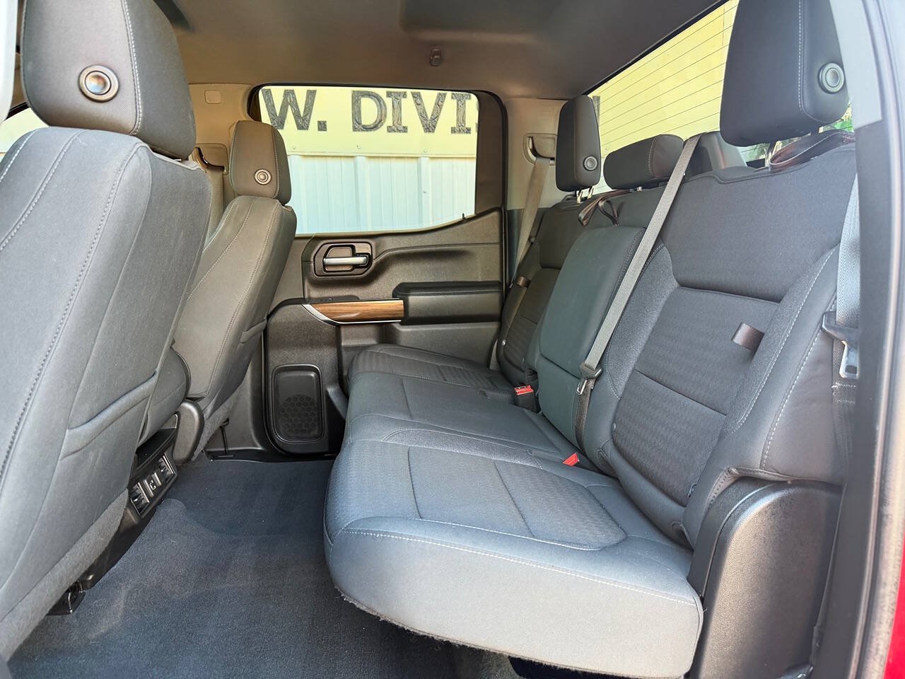 Used 2021 Chevrolet Silverado 1500 RST AWD/4WD image 18