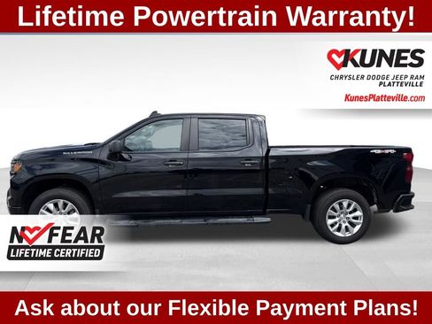 Used 2022 Chevrolet Silverado 1500 Custom AWD/4WD image 7