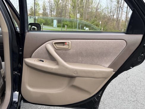 Used 1997 Toyota Camry CE image 21