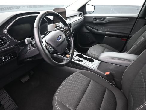 Used 2024 Ford Escape Active image 10