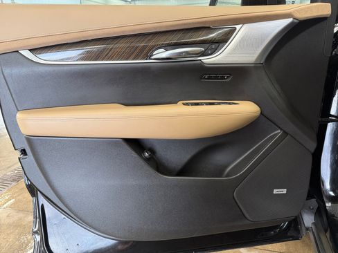 Used 2024 Cadillac XT6 Sport w/ LPO, ONYX Package AWD/4WD image 27