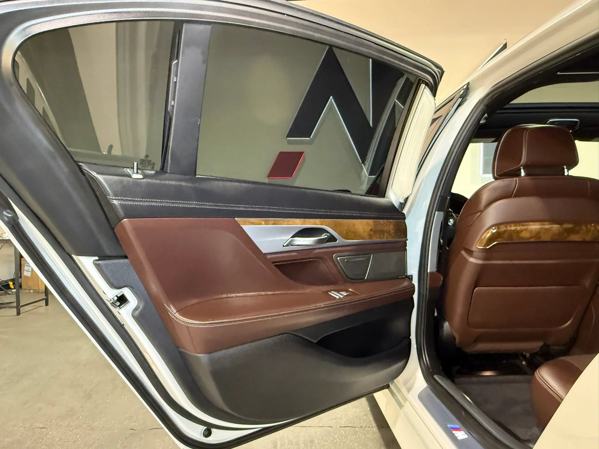 Used 2016 BMW 740i RWD image 17