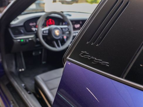 Certified 2025 Porsche 911 Targa 4 GTS AWD/4WD image 19