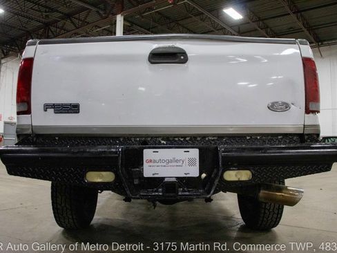 Used 2000 Ford F350 XL image 6