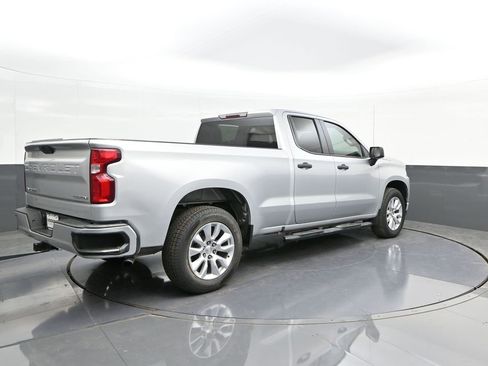 Used 2021 Chevrolet Silverado 1500 Custom image 11