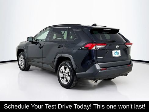 Used 2025 Toyota RAV4 XLE AWD/4WD image 5