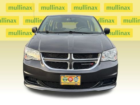 Used 2016 Dodge Grand Caravan American Value Package w/ UConnect Hands-Free Group image 15