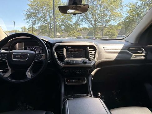 Used 2022 GMC Acadia Denali w/ Denali Ultimate Package AWD/4WD image 15