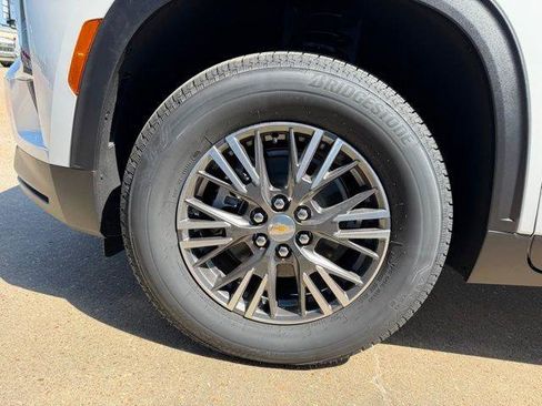 New 2026 Chevrolet Traverse LT w/ Driver Confidence Package image 5