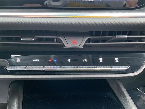 Used 2024 Buick Envision Preferred image 31