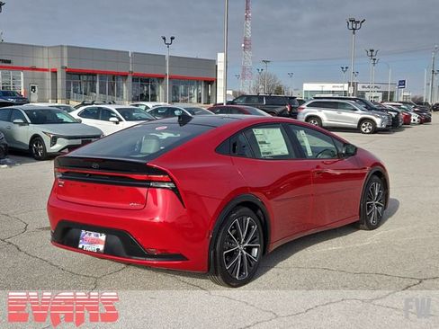 New 2026 Toyota Prius XLE image 25