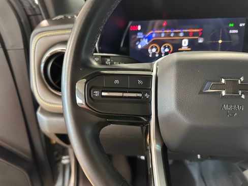 Used 2024 Chevrolet Colorado ZR2 w/ Technology Package AWD/4WD image 18