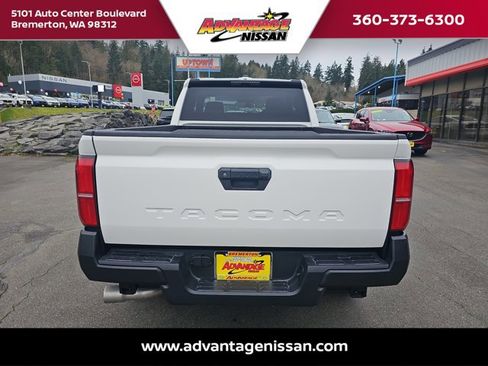 Used 2024 Toyota Tacoma SR image 4