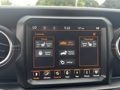 Used 2022 Jeep Wrangler Unlimited Sahara w/ Cold Weather Group AWD/4WD image 33