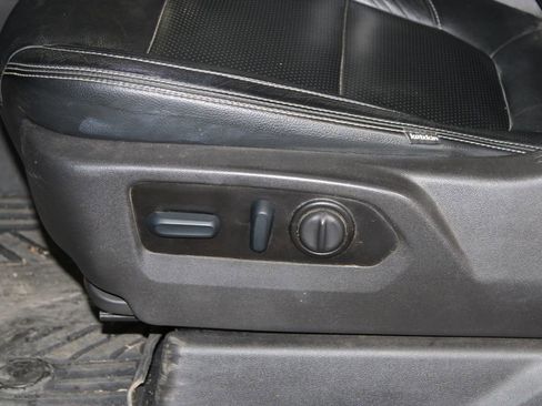 Used 2022 Chevrolet Silverado 2500 LT w/ Convenience Package image 19