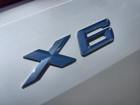 Used 2026 BMW X6 xDrive40i AWD/4WD image 30