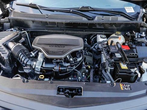 Used 2024 Cadillac XT6 Premium Luxury image 29