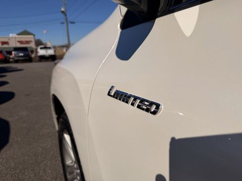 Used 2013 Toyota Highlander Limited image 6