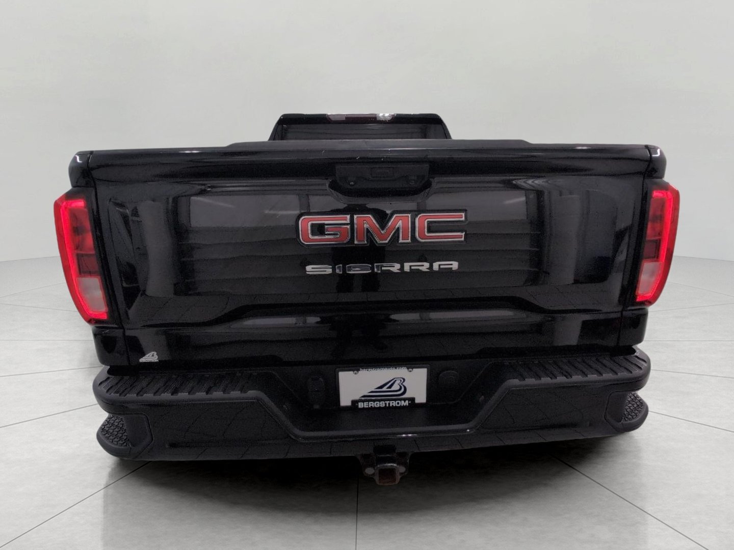 Used 2023 GMC Sierra 1500 Pro w/ Graphite Edition AWD/4WD image 25