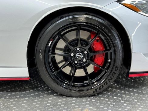 Used 2024 Nissan Z NISMO w/ Floor Mat Package image 9